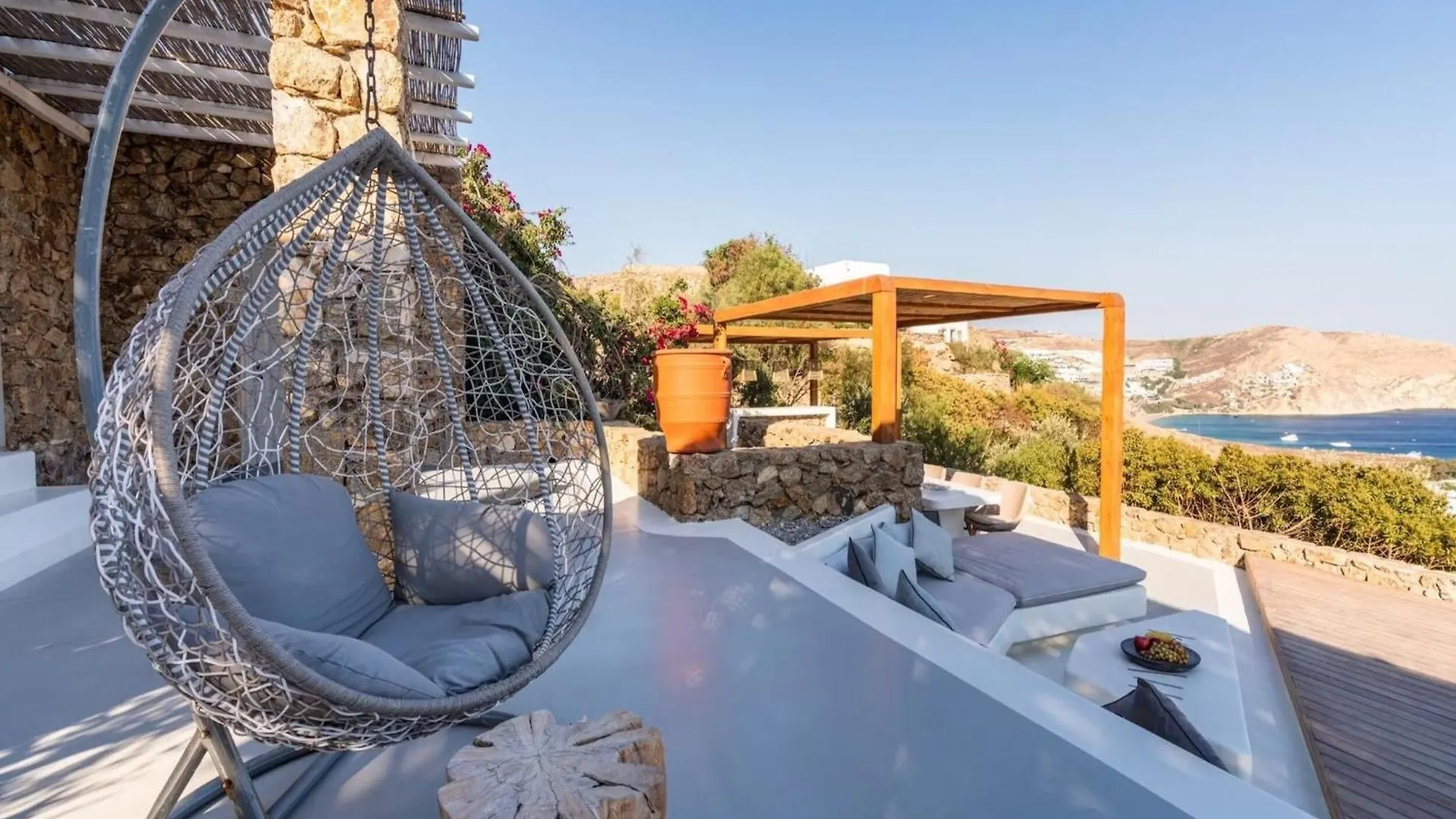 Stunning Villa Surrounded By Lush Greenery Agrari  0*, Agrari (Mykonos) Greece
