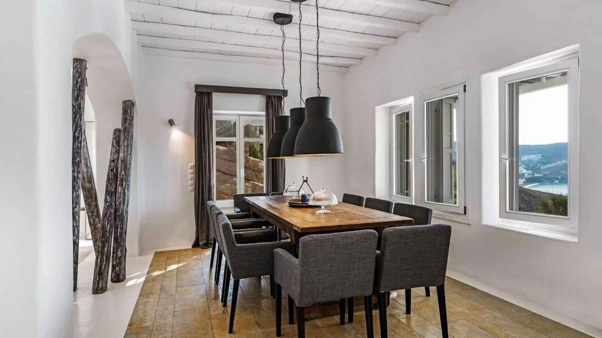 Stunning Villa Surrounded By Lush Greenery Agrari